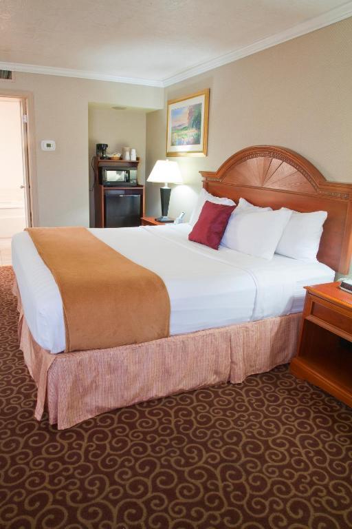 Red Arrow Inn & Suites, A Travelodge By Wyndham Montrose Kamer foto