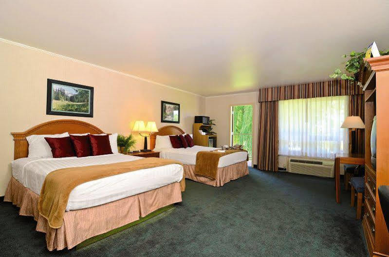 Red Arrow Inn & Suites, A Travelodge By Wyndham Montrose Buitenkant foto
